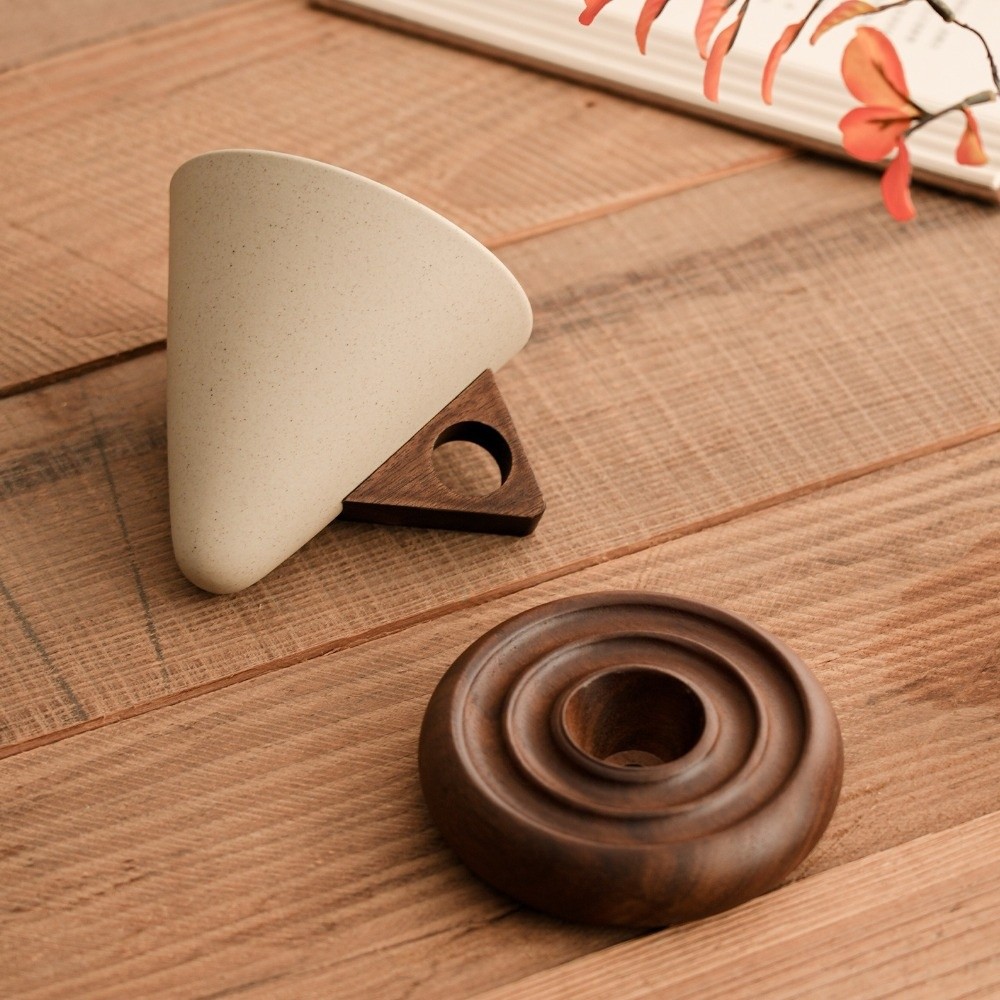 Xbloom Coffee Tea - Grobe Keramik-Dreieckstasse im Retro-Stil mit Holzsockel,